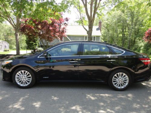 2013 toyota avalon hybrid limited only 8k miles demo on certificate of origin