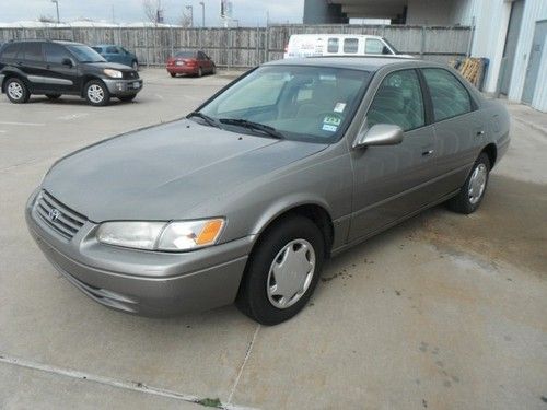 1999 toyota camry ce 2.2l 4cyl auto 1 owner runs great