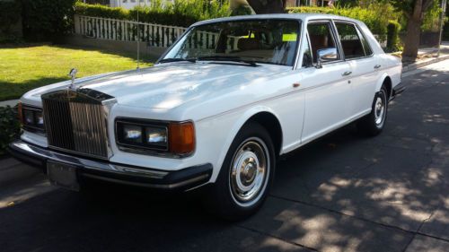 1982 rolls royce silver spirit in porcelain white with beautiful cream interior