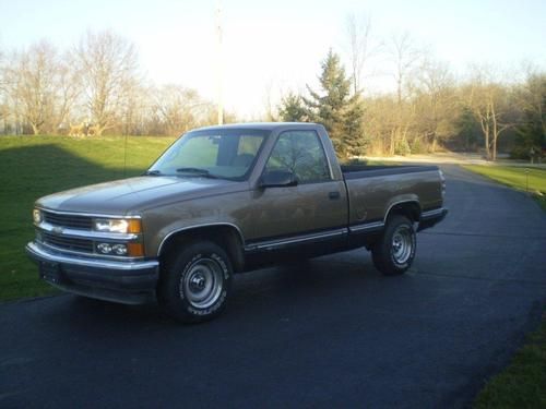 1997 chevy 1500 shortbox pick up truck
