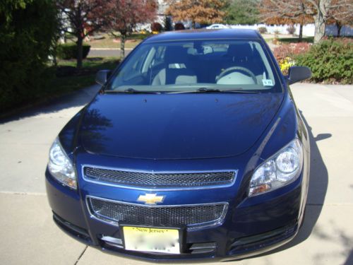 2010 chevy mailby ls 10k miles great condition!