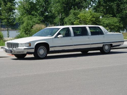 1994 cadillac fleetwood 6 door limousine. fresh out of service. nice car!