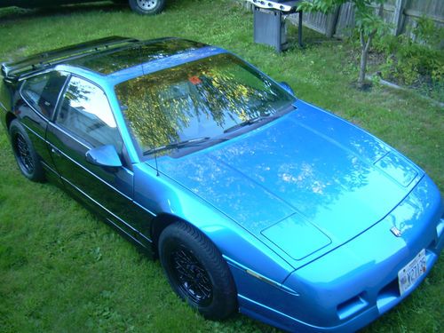 1987 pontiac fiero gt coupe  custom paint v6 5 speed