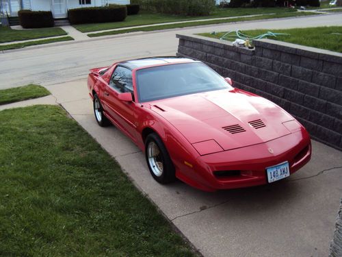 1991 pontiac firebird trans am, red with t-tops. automatic