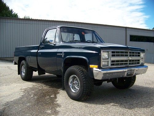 4x4..one owner..never restored..only 52k miles.awesome truck..