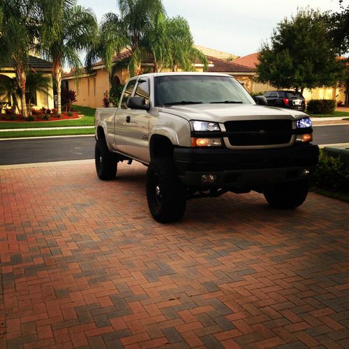 2004.5 duramax 4x4 low mileage immaculate