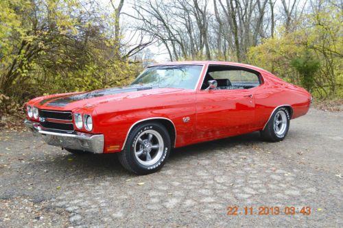 1970 chevelle ss 396 auto 12 bolt  buckets and console solid and nice  sharp car