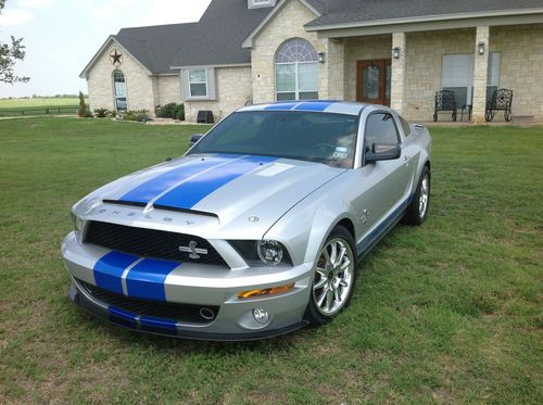 2009 ford mustang shelby gt500 coupe 2-door 5.4l