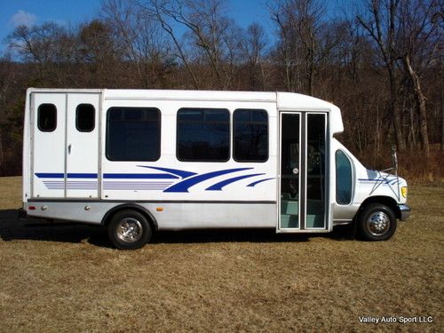 Ford e-350 van bus custom goshen coach conversion wheelchair lift 36k miles n/r