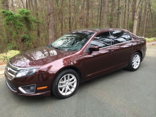 2012 ford fusion w/leather interior, great condition