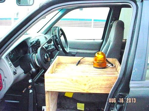 1995 ford explorer xl sport utility 4-door 4.0l right hand drive