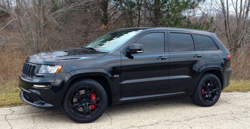 2012 jeep grand cherokee srt8 * blacked out * 470hp * awd * loaded * warranty