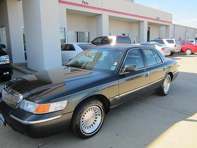99 gr marquis green tan leather clean carfax low miles ac automatic  v8    v8