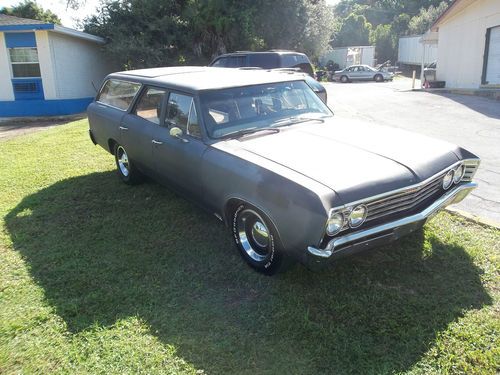 1967 chevelle wagon......great classic collectible...drivable project car!!!!
