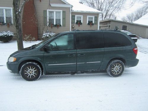 2001 chrysler town &amp; country limited
