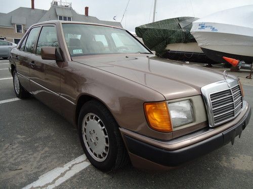 1993 Mercedes benz 300e 2.8