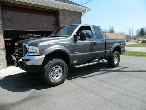 2004 ford f-250 super duty diesel lariat extended cab pickup 4-door 6.0l lifted!