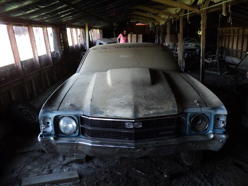 1971 chevelle, no motor, no transmission, chicken house find, hot rod car