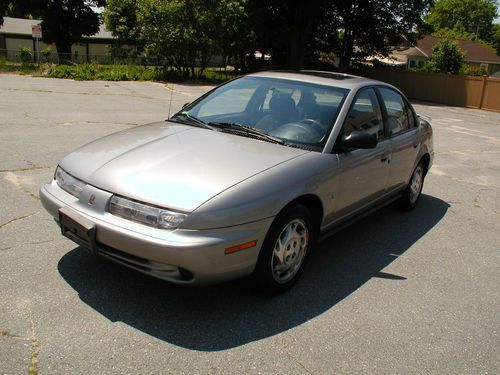 Real nice 1997 saturn sl2 loaded with options, low miles.