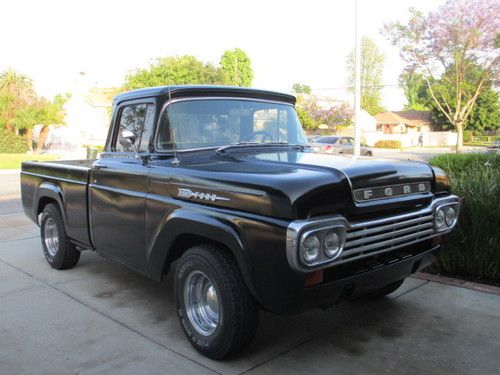 Ford f 100 pick up truck