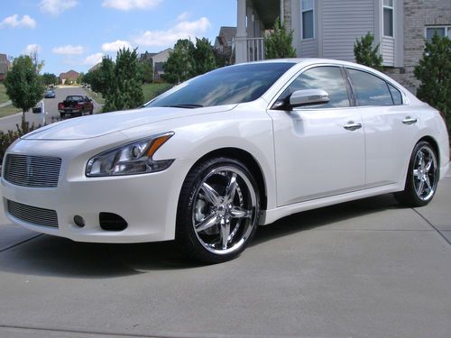 2010 Nissan maxima rims and tires #3