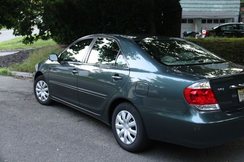 2006 toyota camry le sedan 4-door 2.4l
