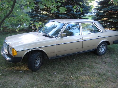 1984 mercedes benz 300d turbo diesel automatic w123 gold