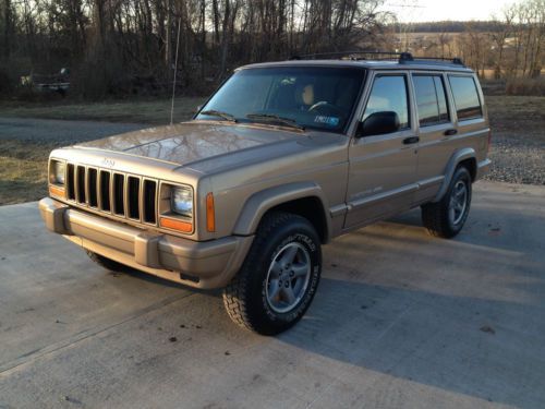 1999 jeep cherokee clean looks great runs and drives great