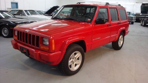 2001 red jeep cherokee limited sport utility 4-wd 4.0l- leather seats no reserve