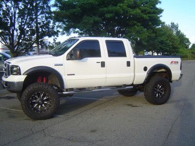 Custom monster lifted diesel 1 of a kind everything is new awesome mpg with tune